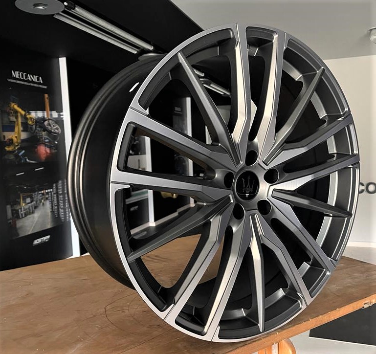 GMP / SPARTA / MATT ANTHRACITE DIAMOND<br>9,5J22" 5X114,3 37 67,10