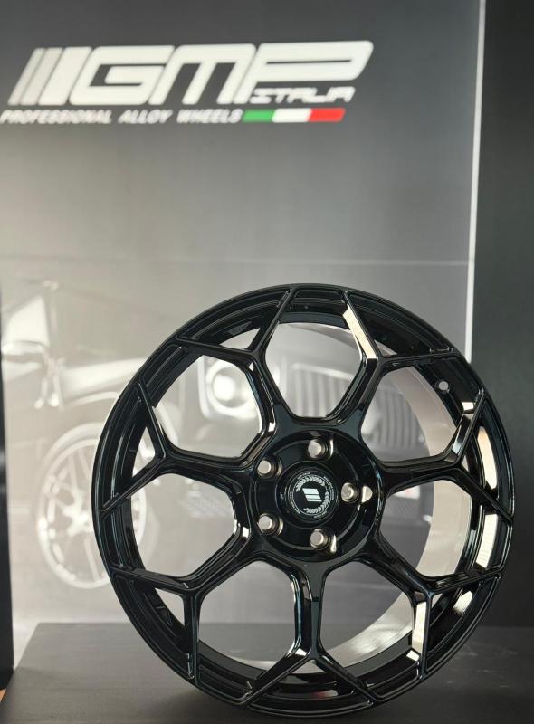 GMP / RACEWAY / NERO CORSA<br>8,0J18" 5X112 35 66,60