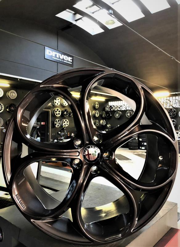 GMP / DRAKE / GLOSSY ANTRACITE DARK<br>8,0J18" 5X110 33 65,10