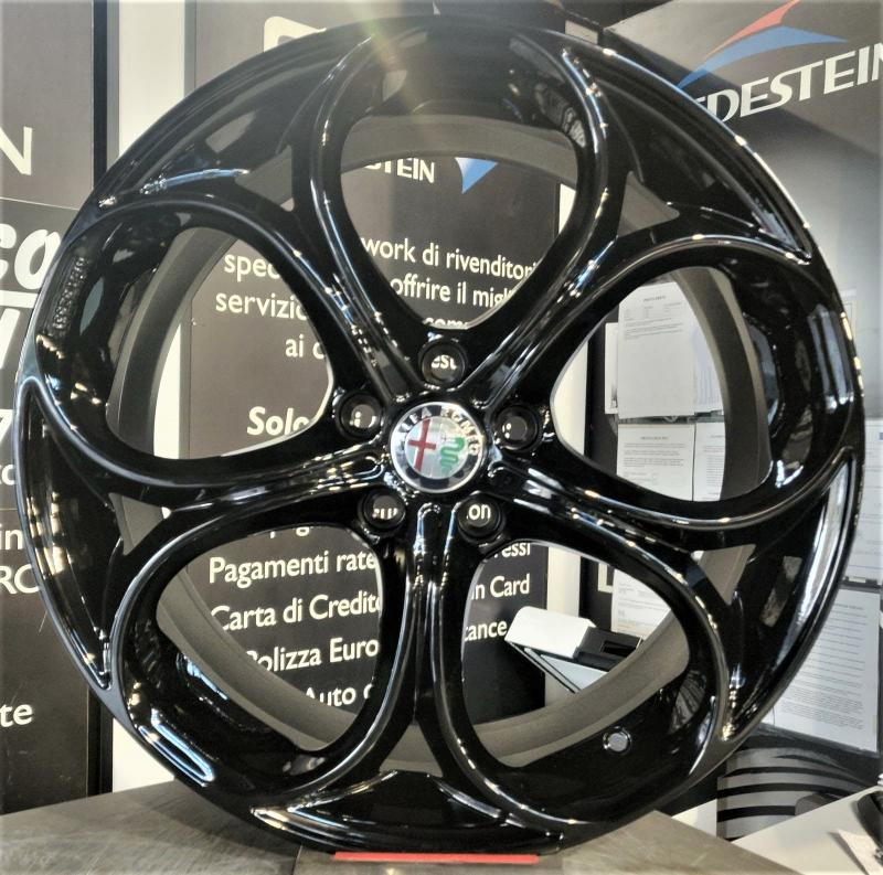 GMP / DRAKE / GLOSSY BLACK<br>8,0J18" 5X110 33 65,10