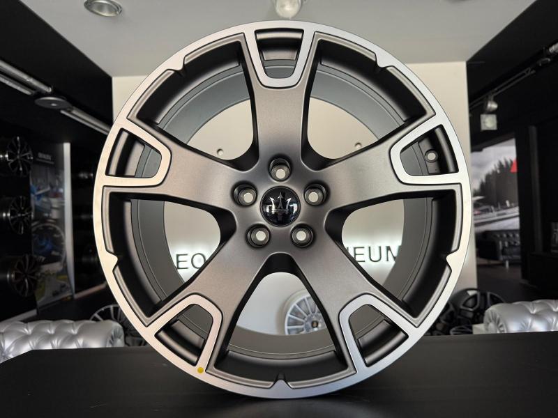 Cerchio ORIGINALI: MASERATI LEVANTE / ANTRACITE DIAMANTATO