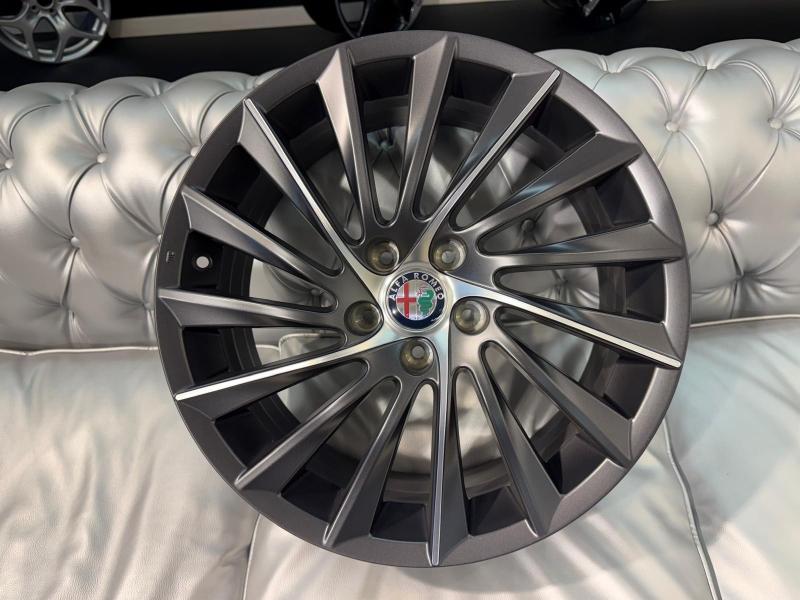 Cerchio ORIGINALI: ALFA ROMEO GIULIETTA / ANTRACITE DIAMANTATO