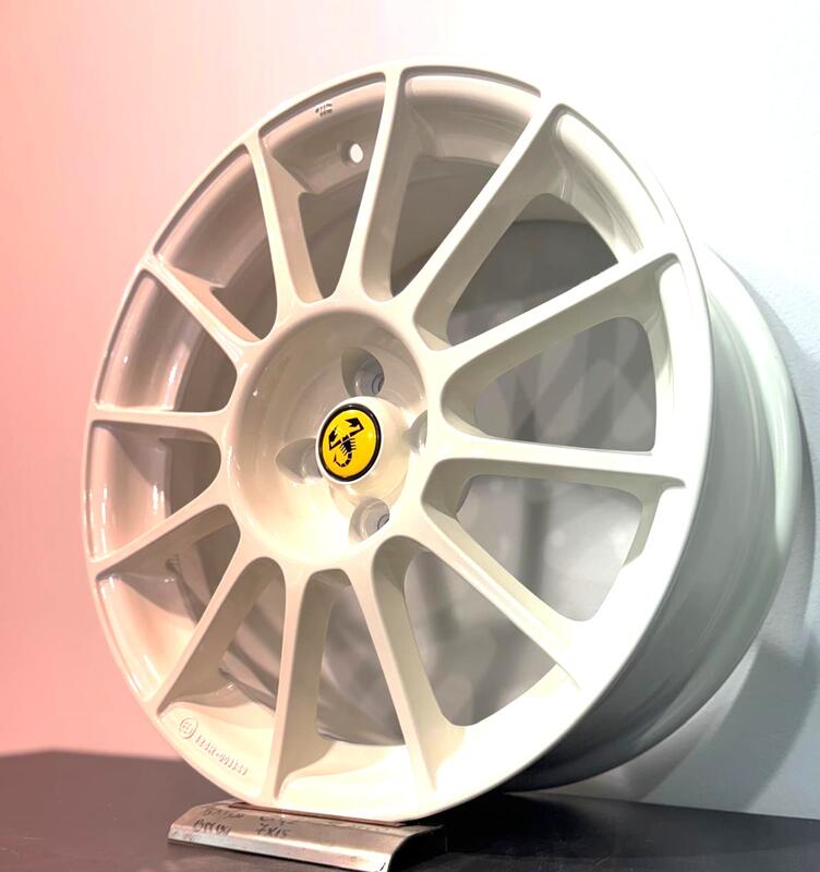MAK / HAVALON / GLOSS WHITE<br>7,0J17" 4X100 35 56,60