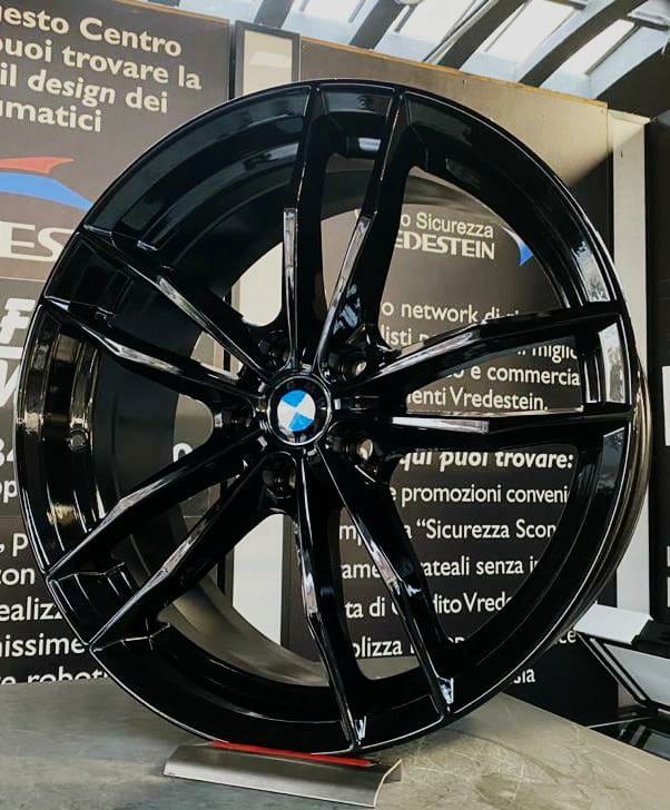 GMP / SWAN / GLOSSY BLACK<br>8,0J18" 5X112 30 66,60